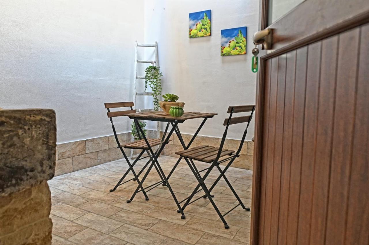 Ficu Pala Holiday Home Noto Eksteriør billede
