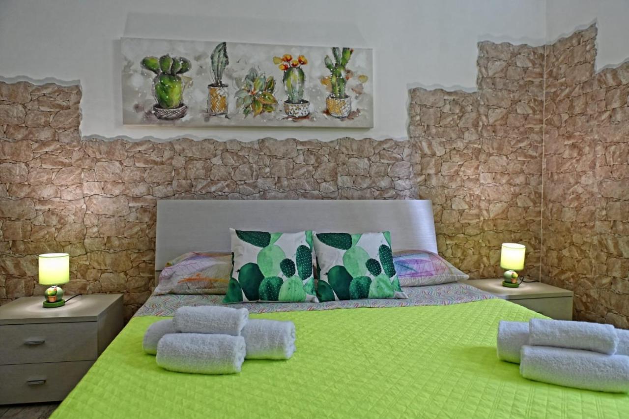 Ficu Pala Holiday Home Noto Eksteriør billede